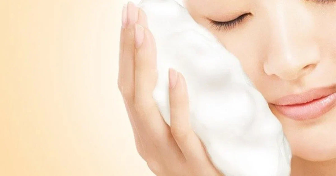 Limpiador facial: para qué sirve, cómo usarlo y cuál elegir según tu tipo de piel